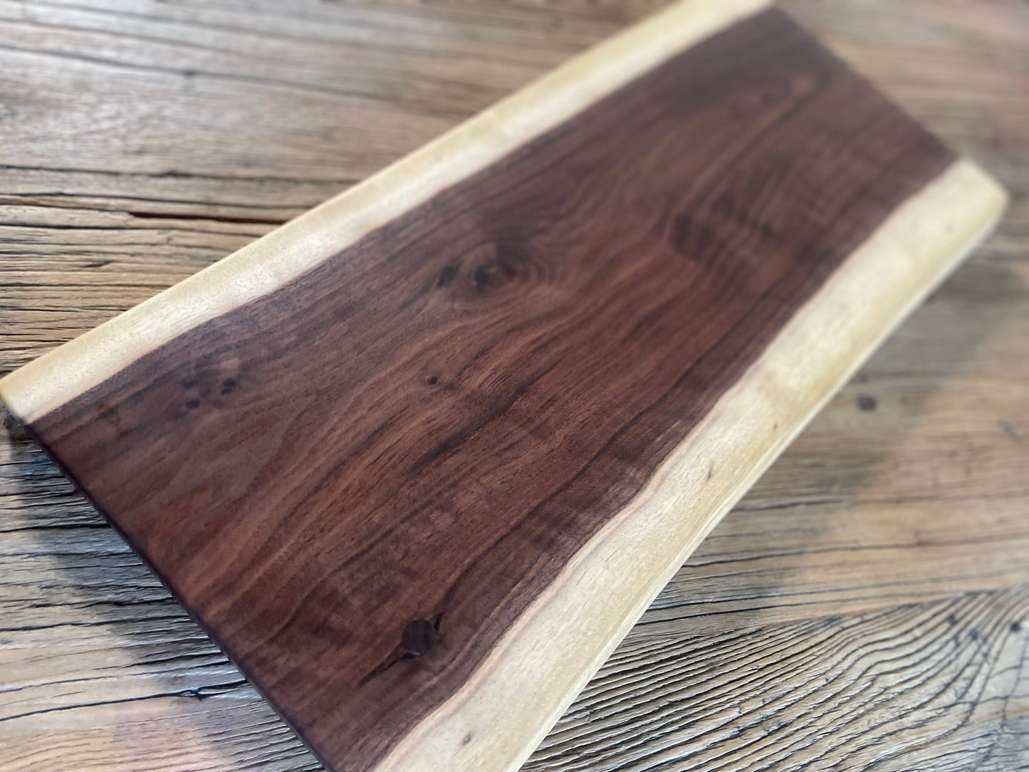 25L011 - Dual Live Edge Walnut Board