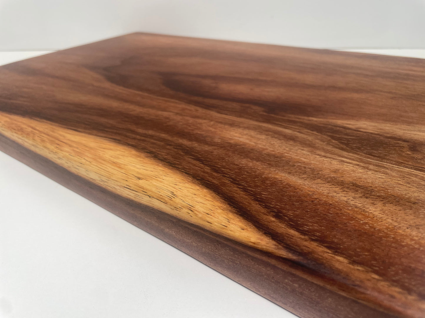 Solid Raintree Board (23SN01)