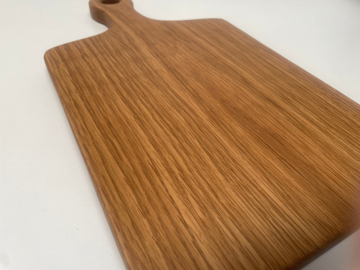 24H003 - Large Solid White Oak Handle Board