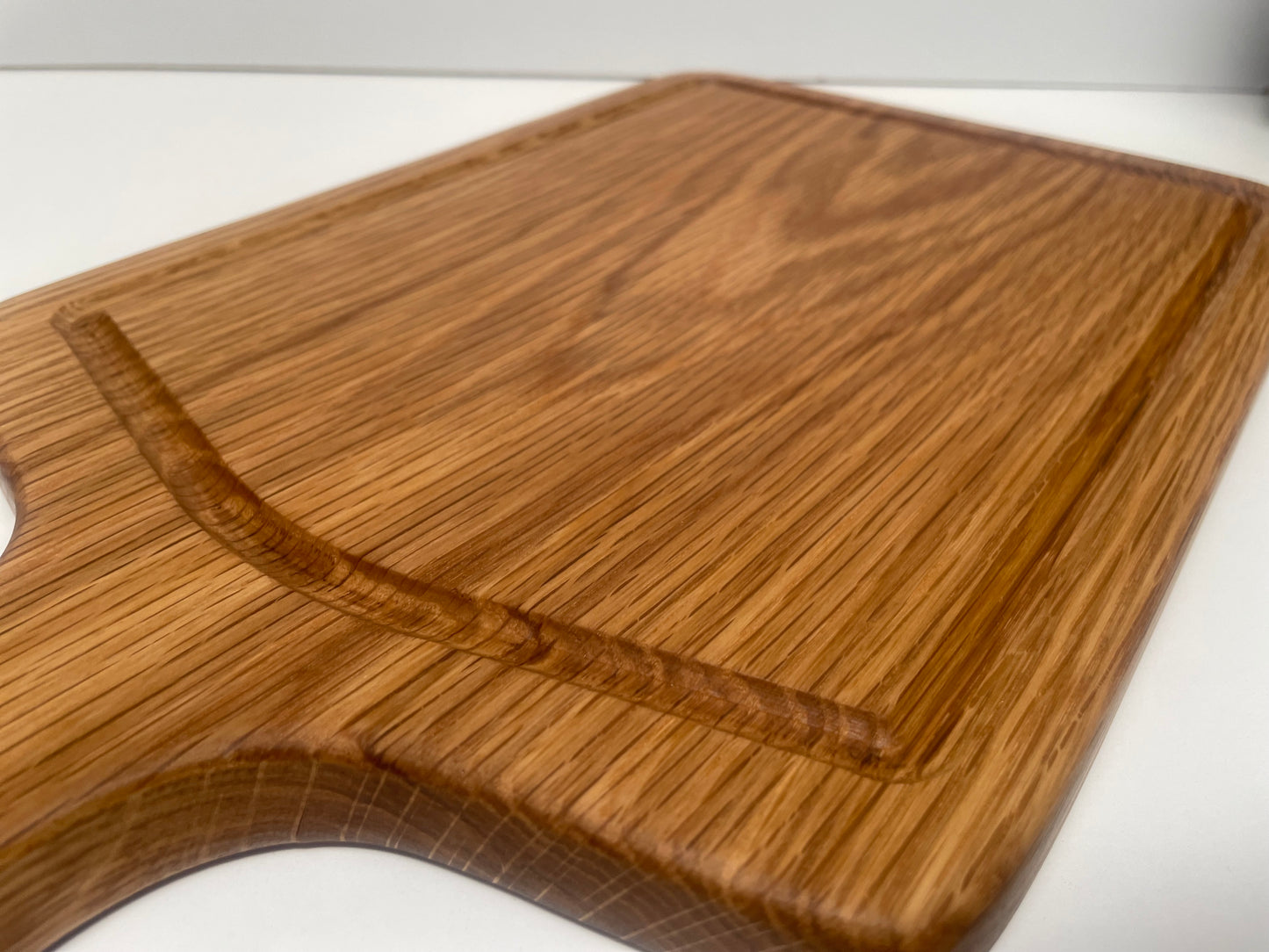 24H005 - Solid White Oak Handle Board w/Juice Groove
