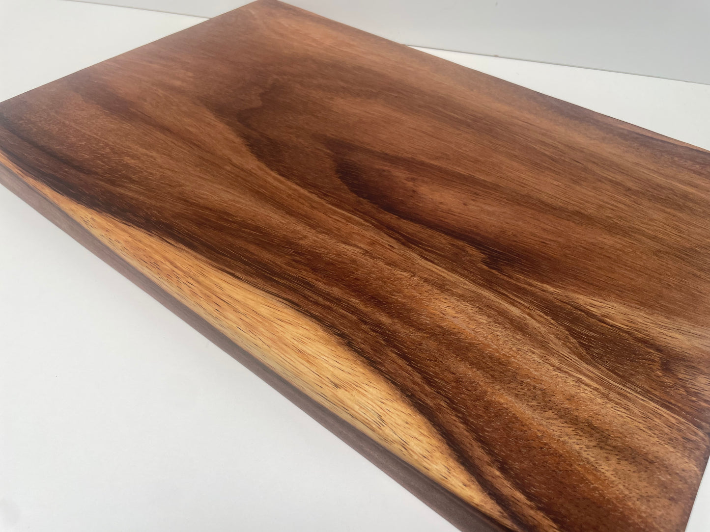 Solid Raintree Board (23SN01)