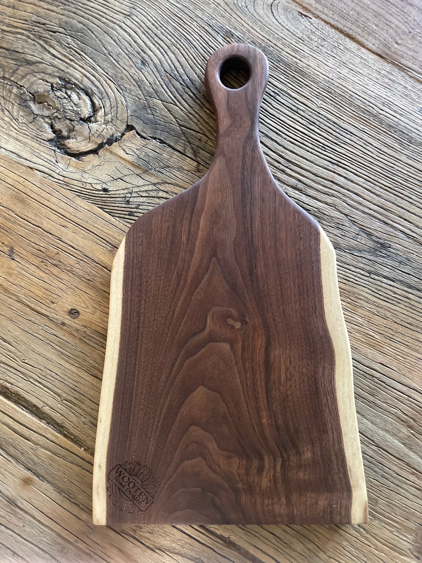 25L002 - Dual Live Edge Walnut Handle Board