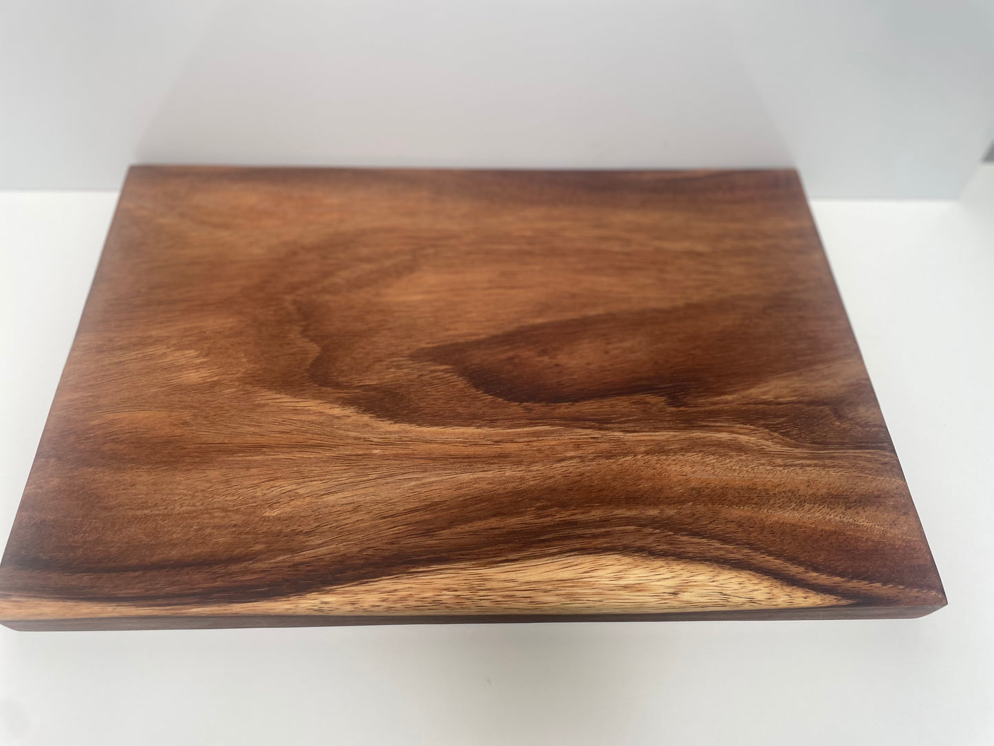 Solid Raintree Board (23SN01)