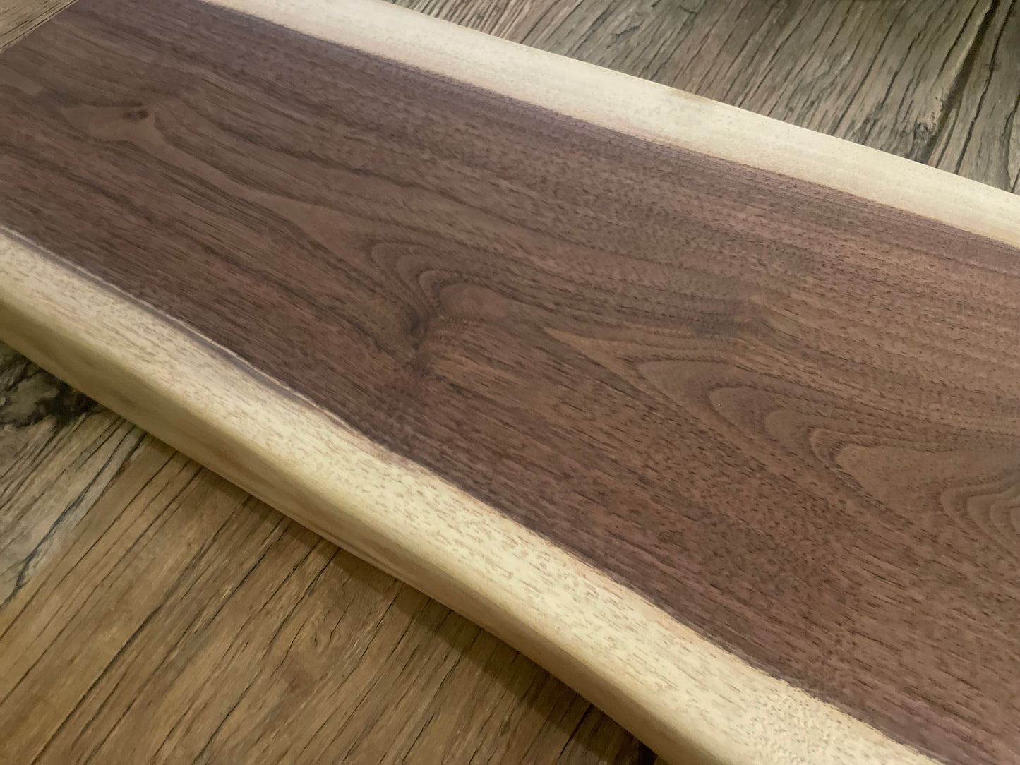 25L025 - Dual Live Edge Walnut Board