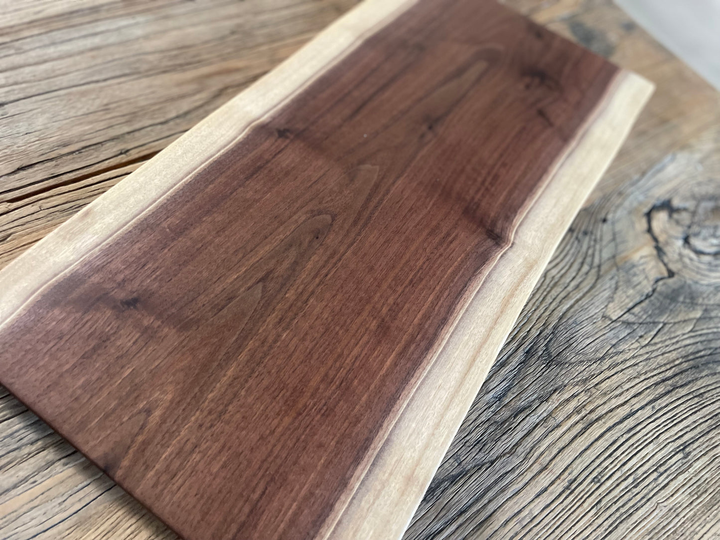 25L004 - Dual Live Edge Walnut Board