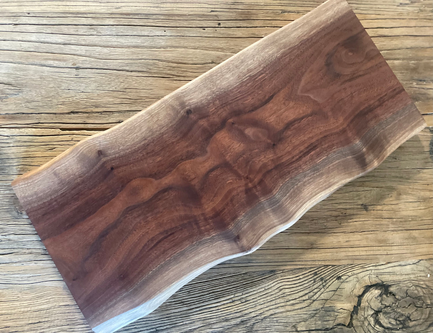 25L005 - Dual Live Edge Walnut Board