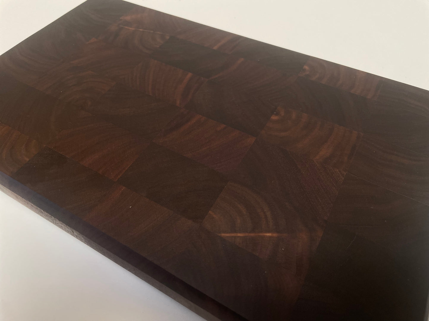 23AB01 - End Grain Walnut Board w/Champered Edge & Feet