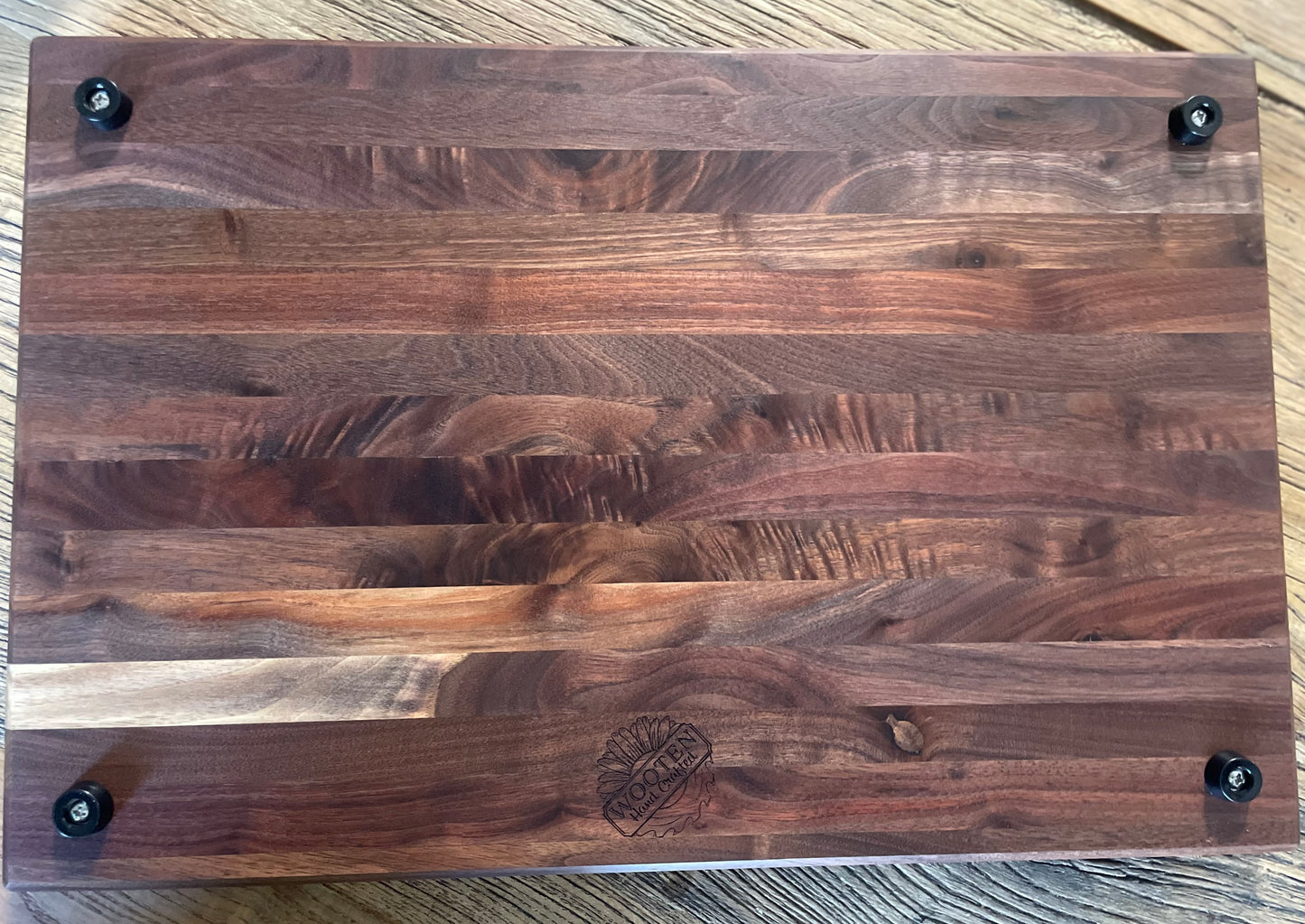 25M006 - Joined Walnut Board with Juice Groove & Board Feet