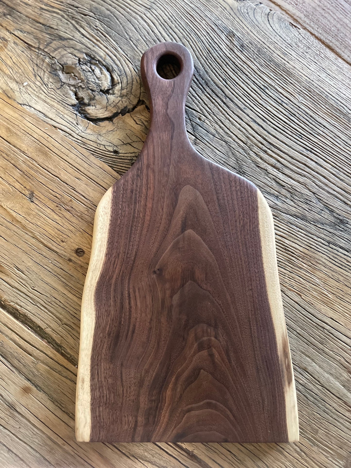 25L002 - Dual Live Edge Walnut Handle Board