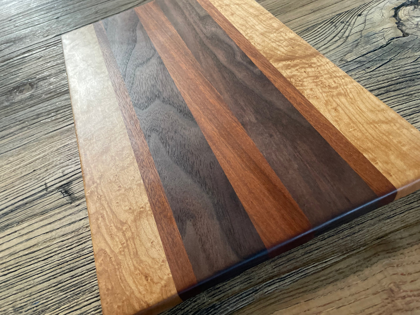 25M022 - Mixed Walnut, Sapele & Maple Board