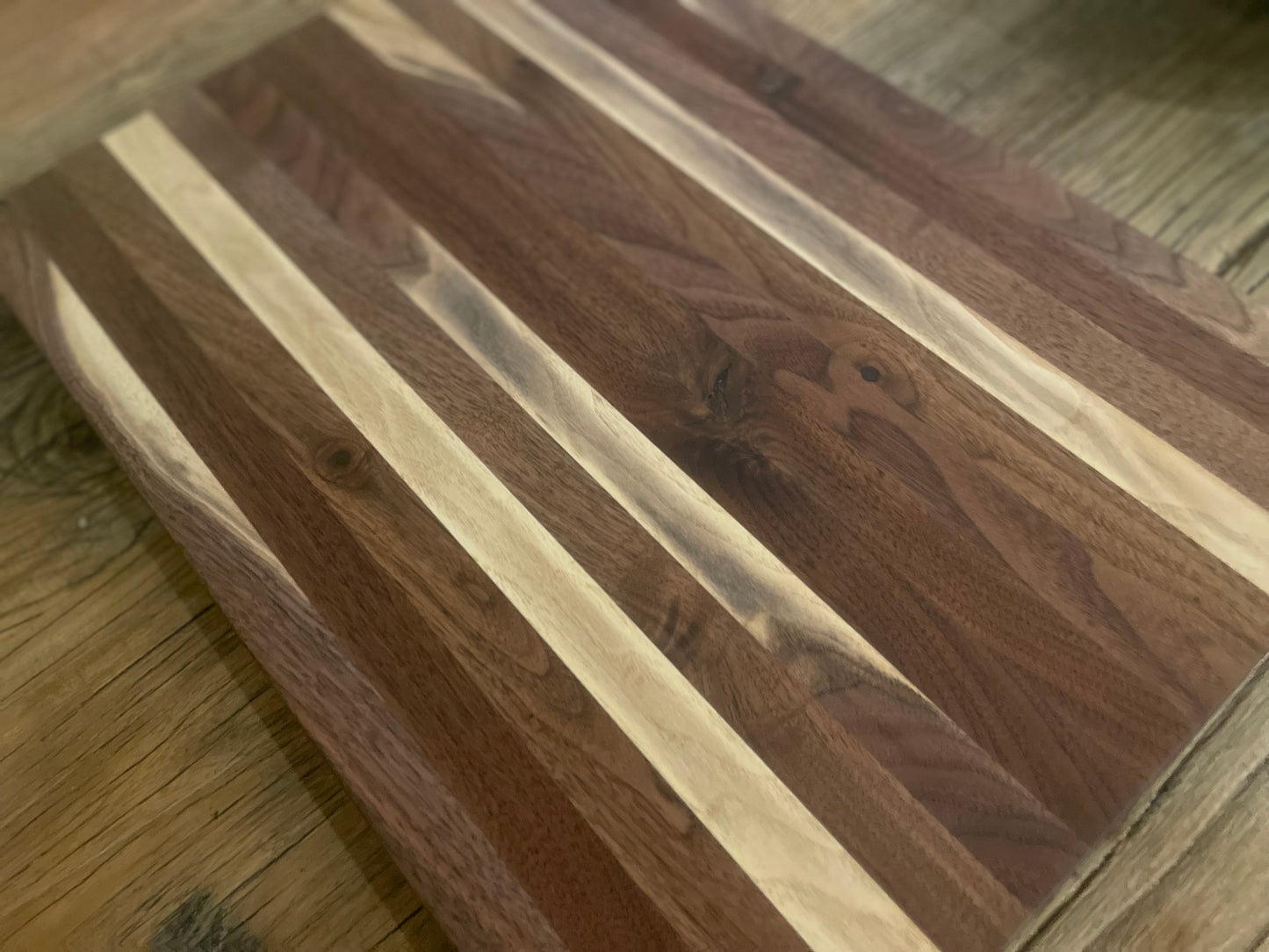 25M018 - Mixed Joined Walnut Board