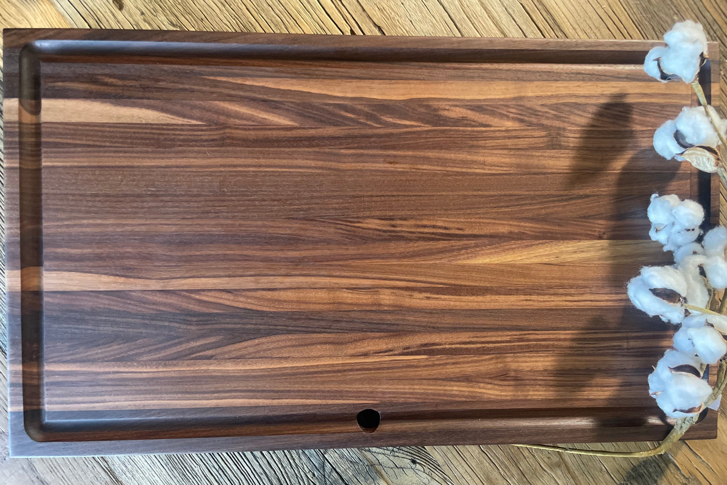 25M009 - XL Joined Walnut Board with “Juice Plug”, Juice Groove & Board Feet