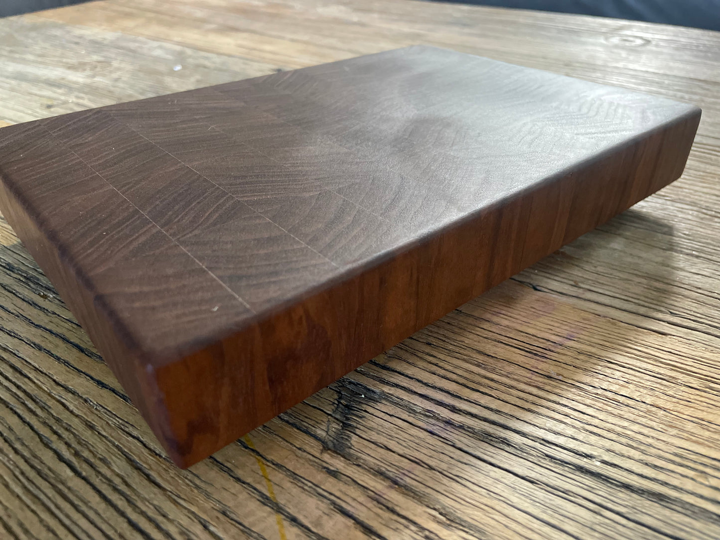 24E011 - Small End Grain Walnut with Board Feet
