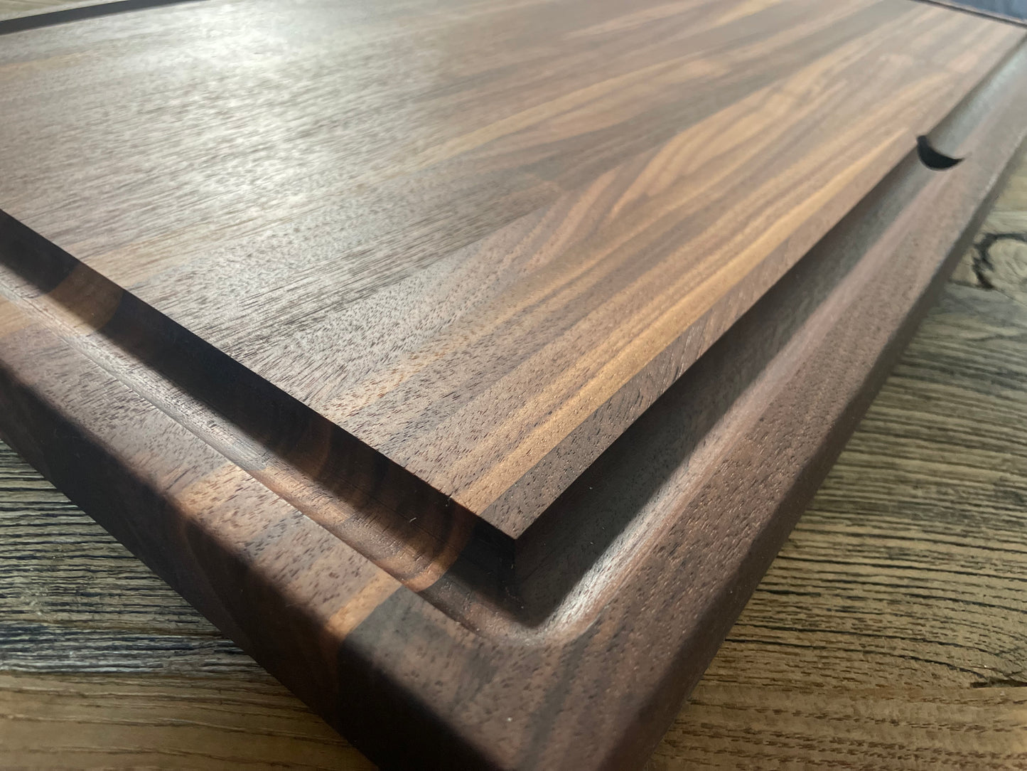 25M009 - XL Joined Walnut Board with “Juice Plug”, Juice Groove & Board Feet