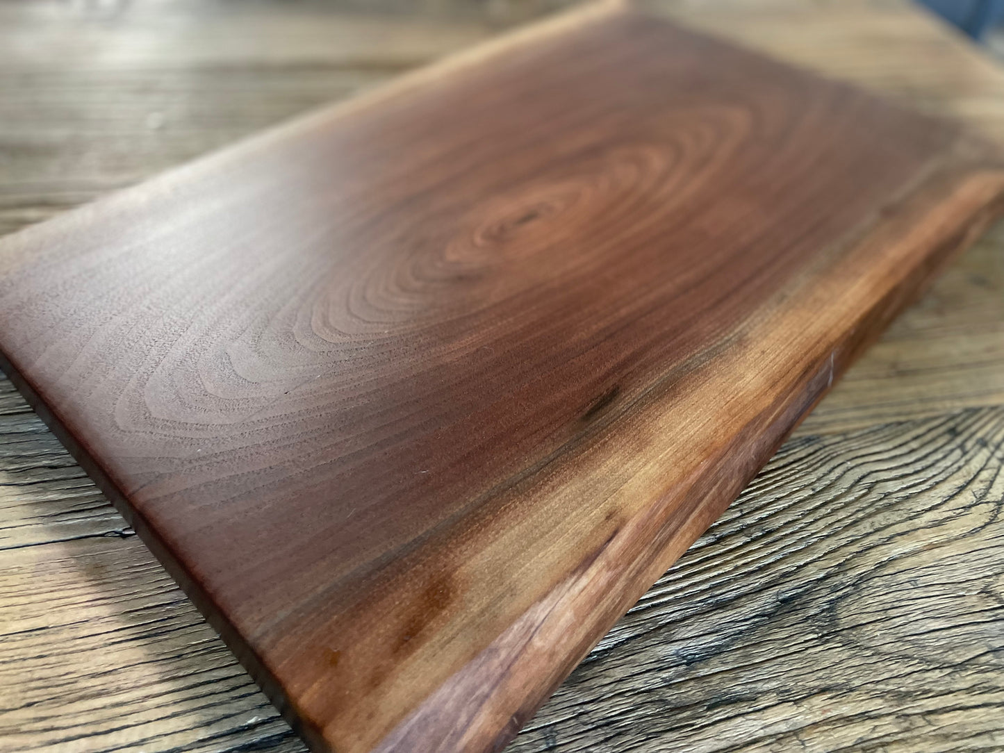 25L010 - Dual Live Edge Walnut Board
