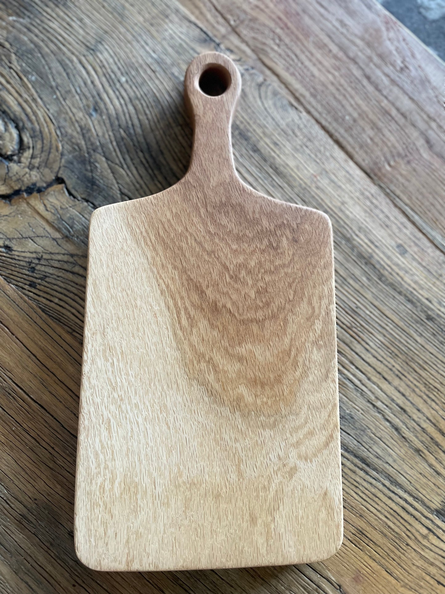24H222 - Small Solid White Oak Handle Board