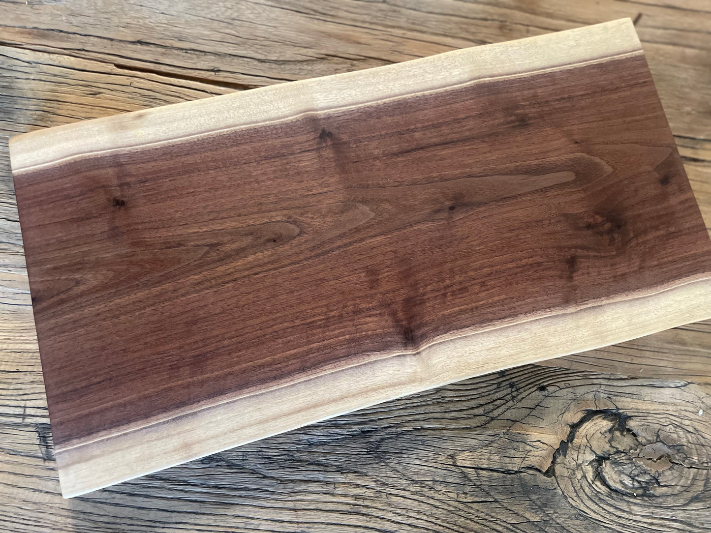25L004 - Dual Live Edge Walnut Board