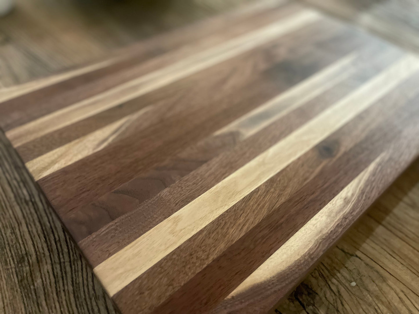 25M018 - Mixed Joined Walnut Board