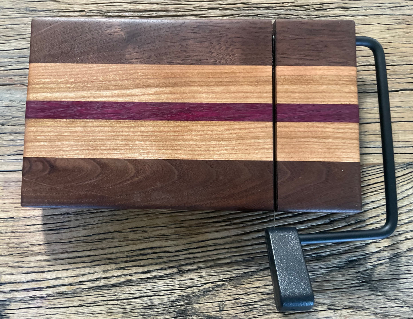 25C007 - Cheese Slicer Board - Sm Black Handle