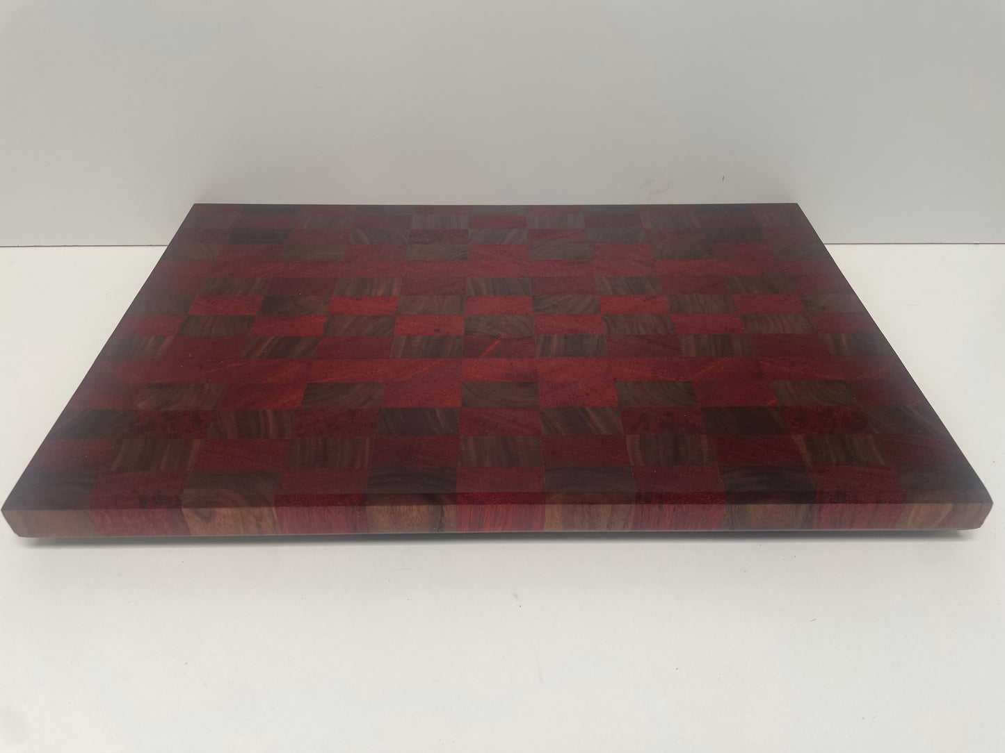 Walnut & Padauk Unique Style End Grain Board (23SJ01)