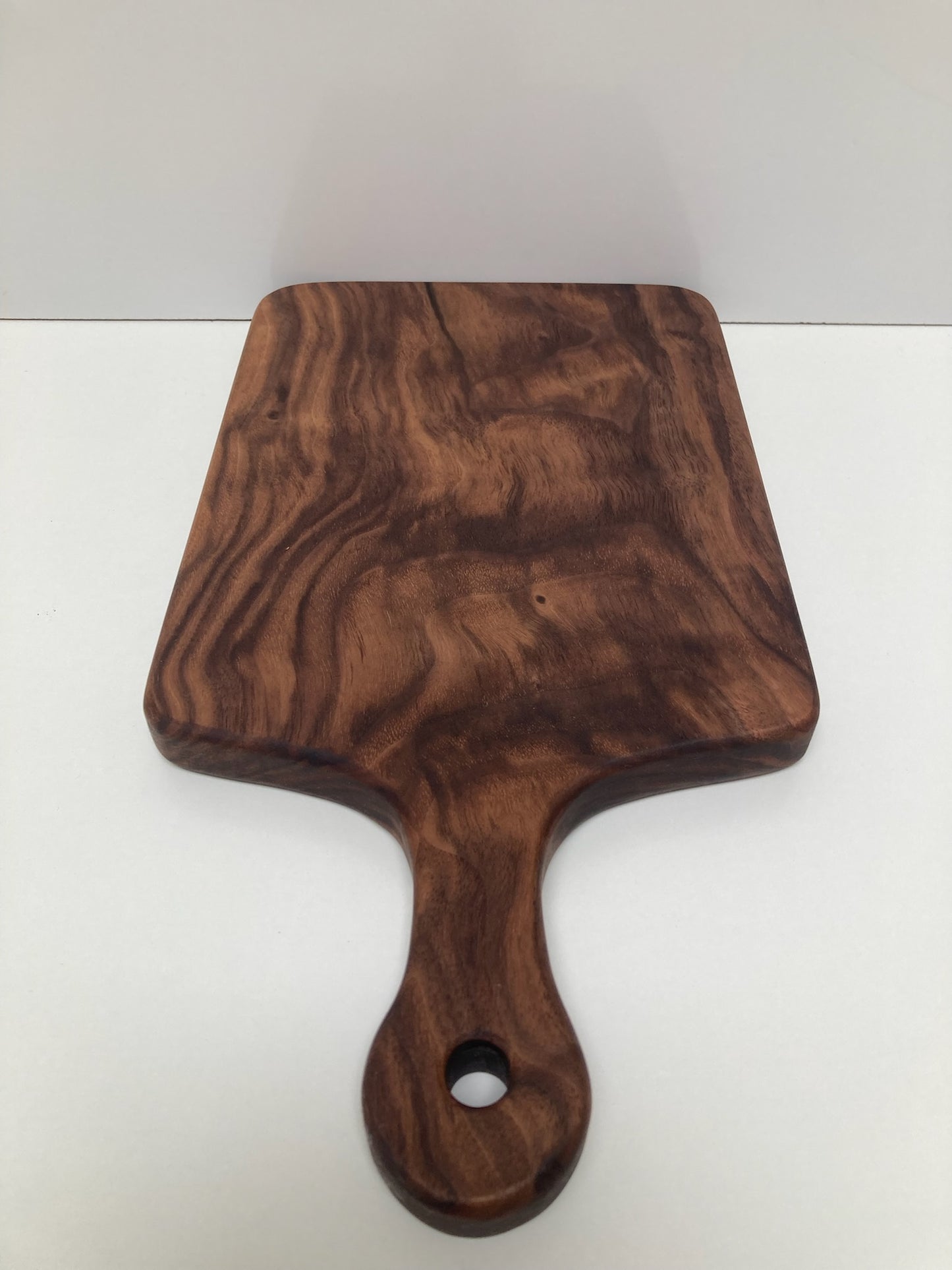 Small Solid Walnut Board with Handle (23SC01)