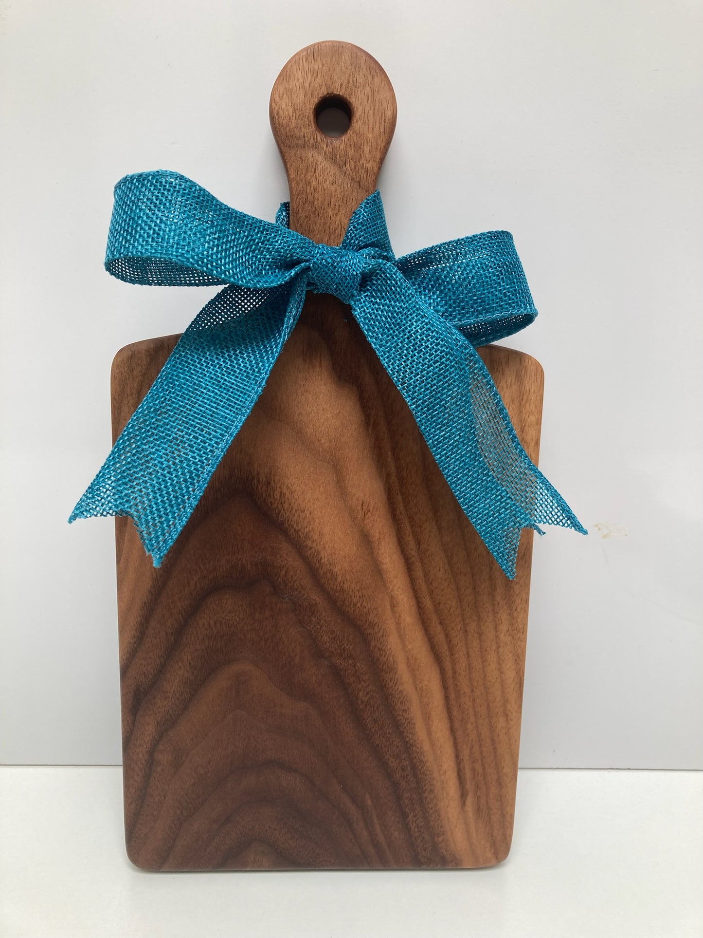 Small Solid Walnut Board with Handle (23SB01)
