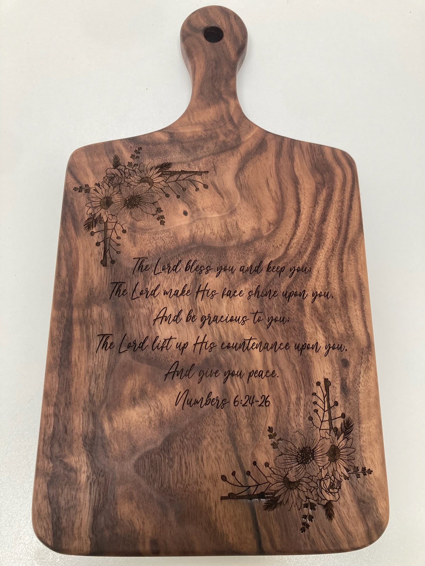 Small Solid Walnut Board with Handle (23SC01)