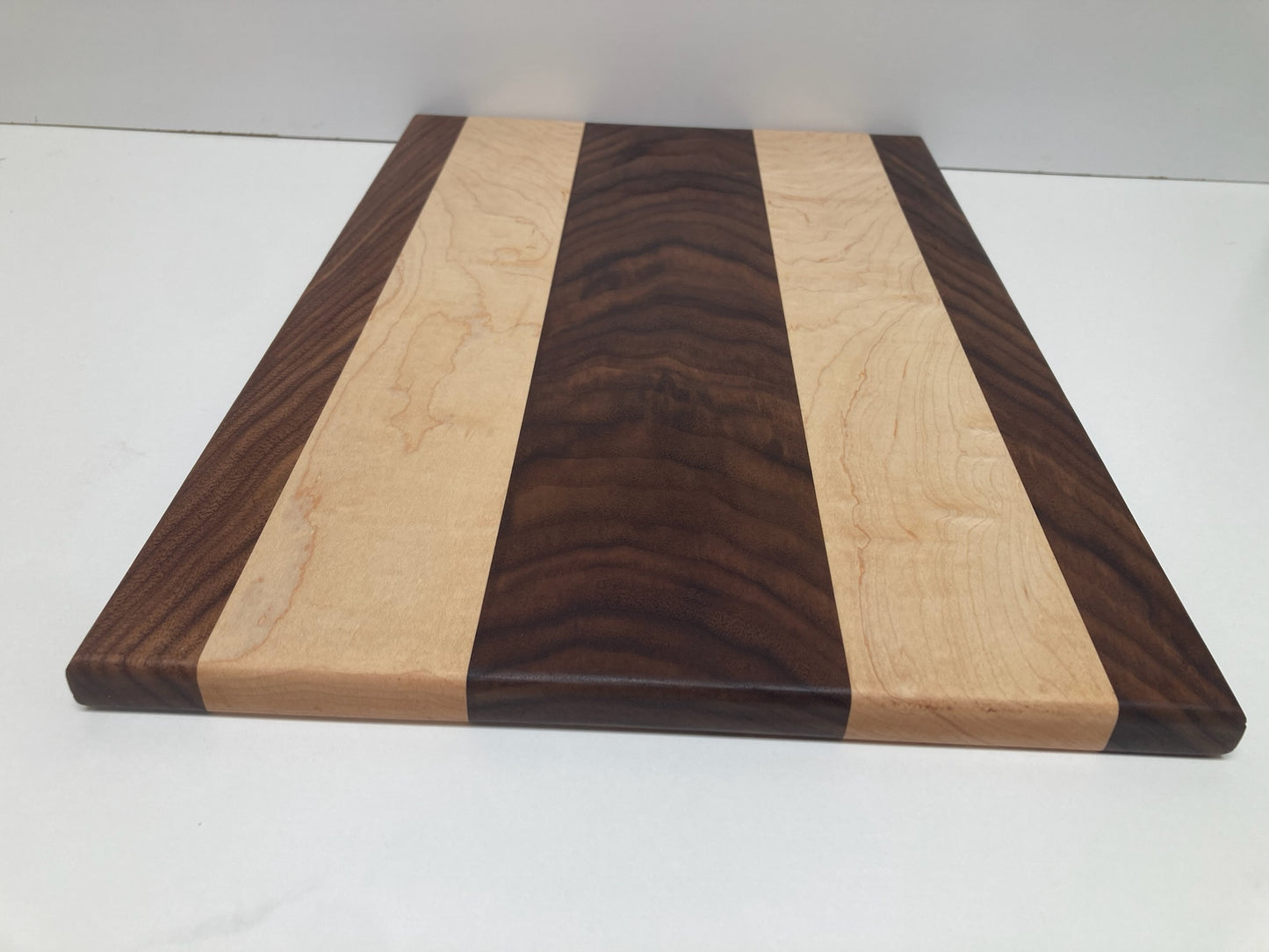 Mixed Walnut & Maple Joined Board (23MB01)