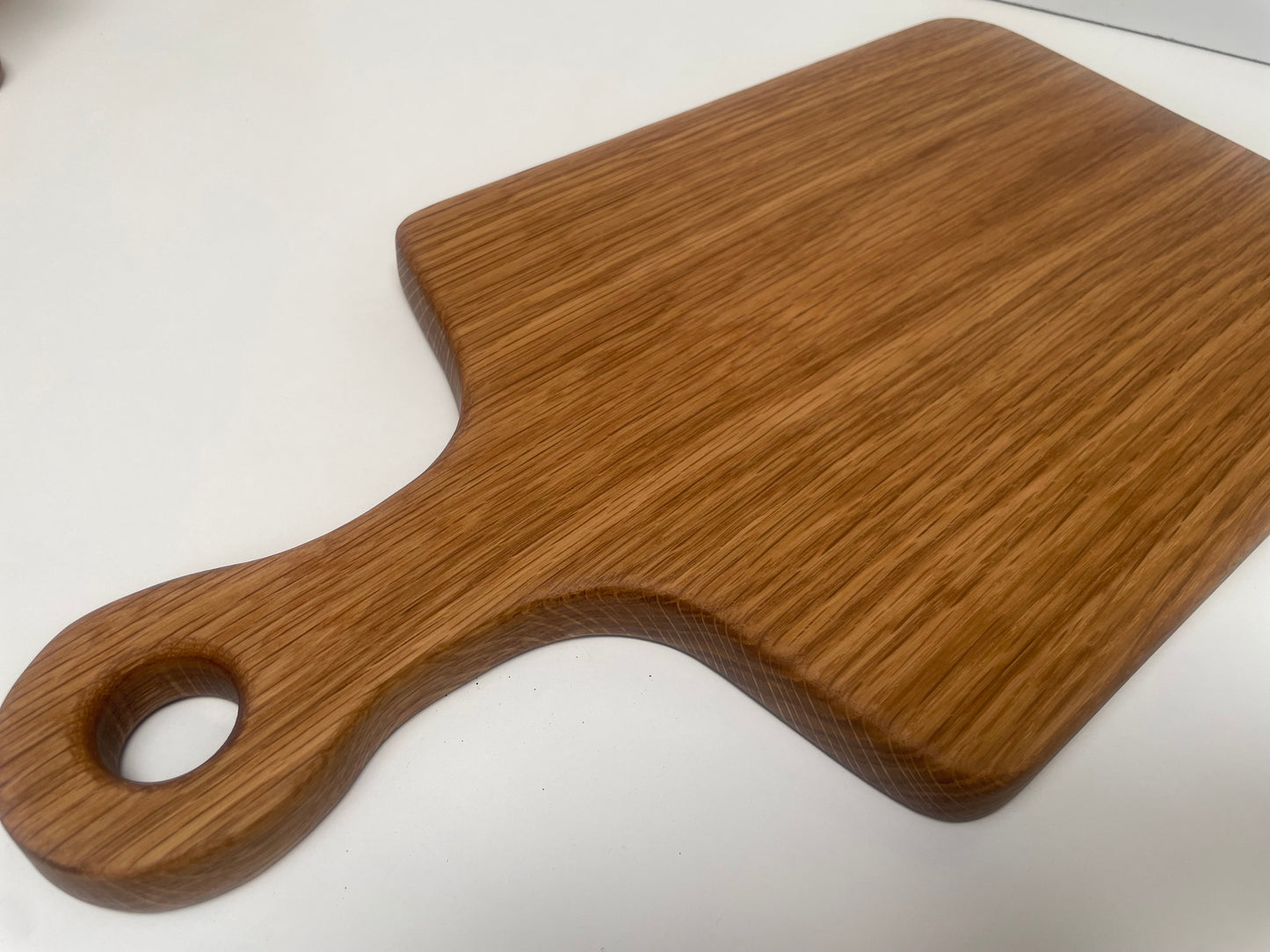 24H003 - Large Solid White Oak Handle Board