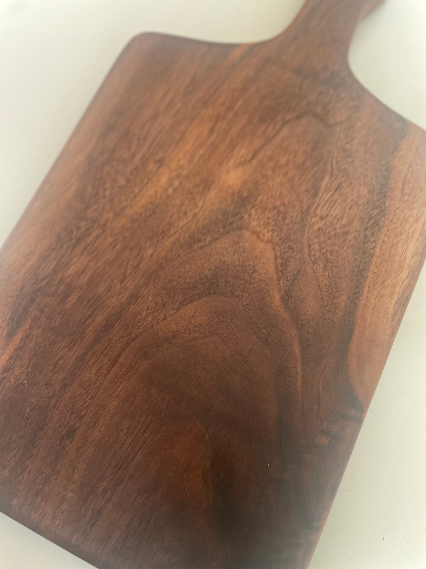 23ST01 - Large Walnut Handle Board