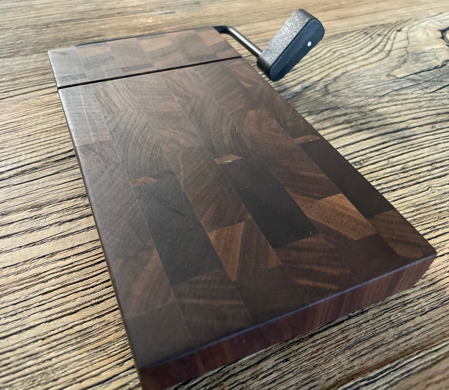 25C005 - Cheese Slicer Board - Sm Black Handle