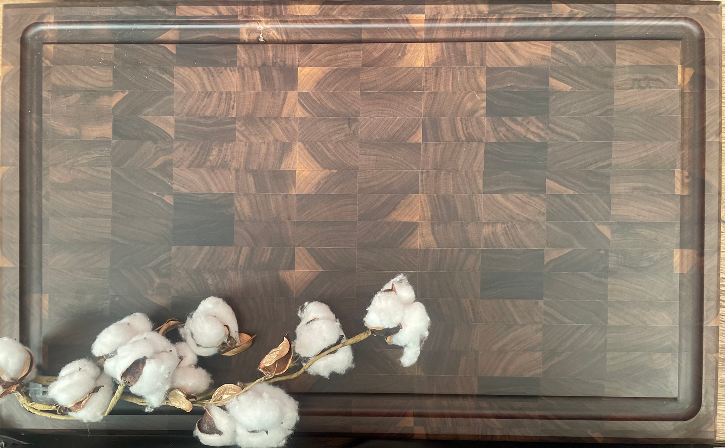 24E006 -XL End Grain Walnut with Juice Groove & Board Feet