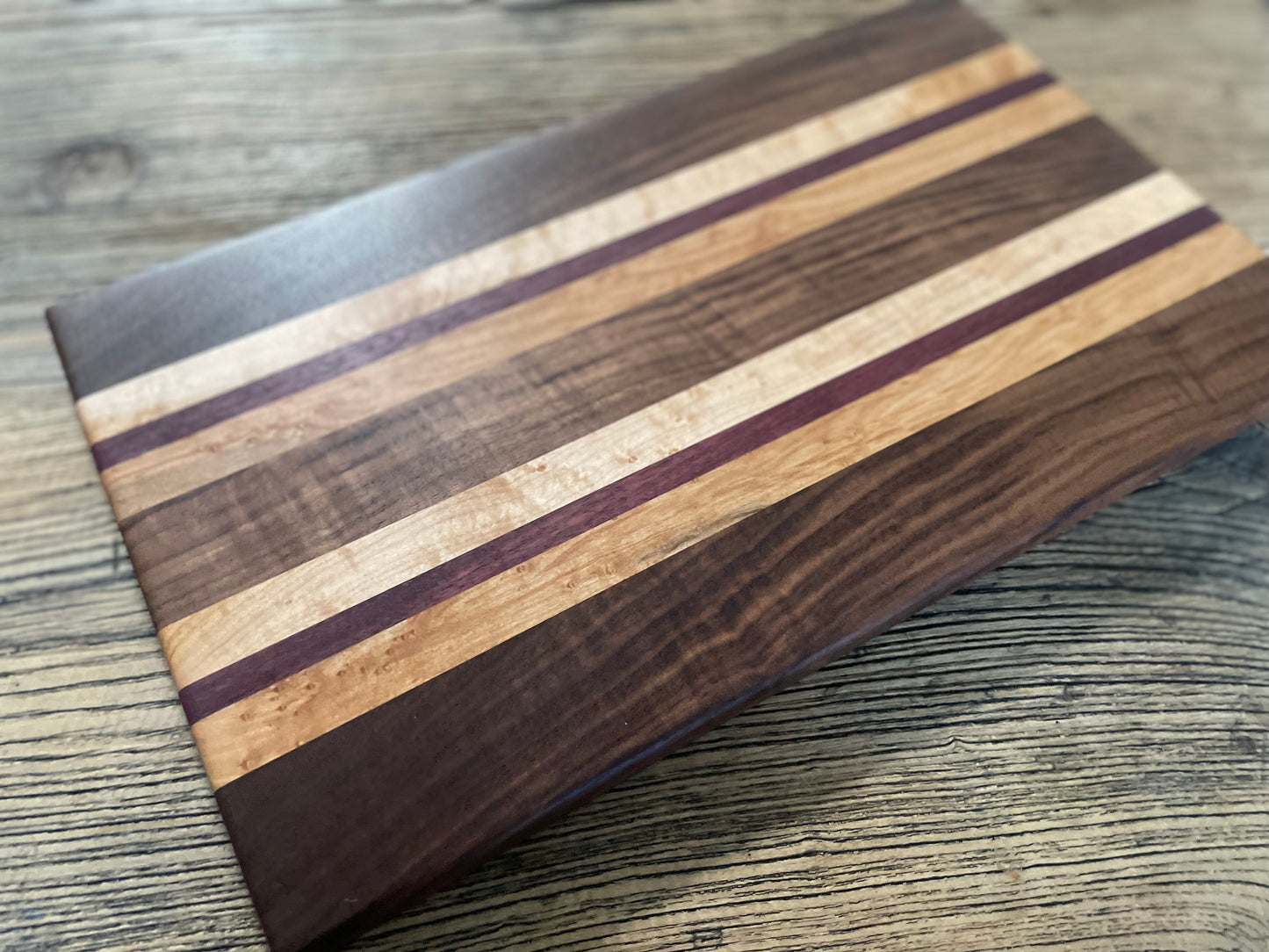 25M023 - Mixed Walnut, Purpleheart & Maple Board