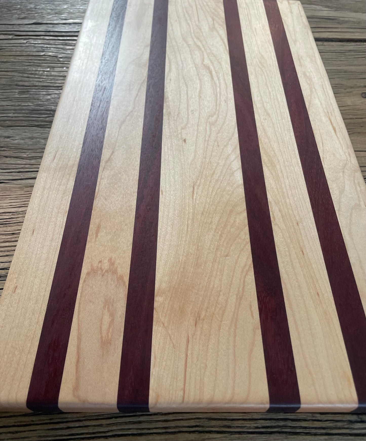 25M021 - Mixed Maple & Purpleheart Board