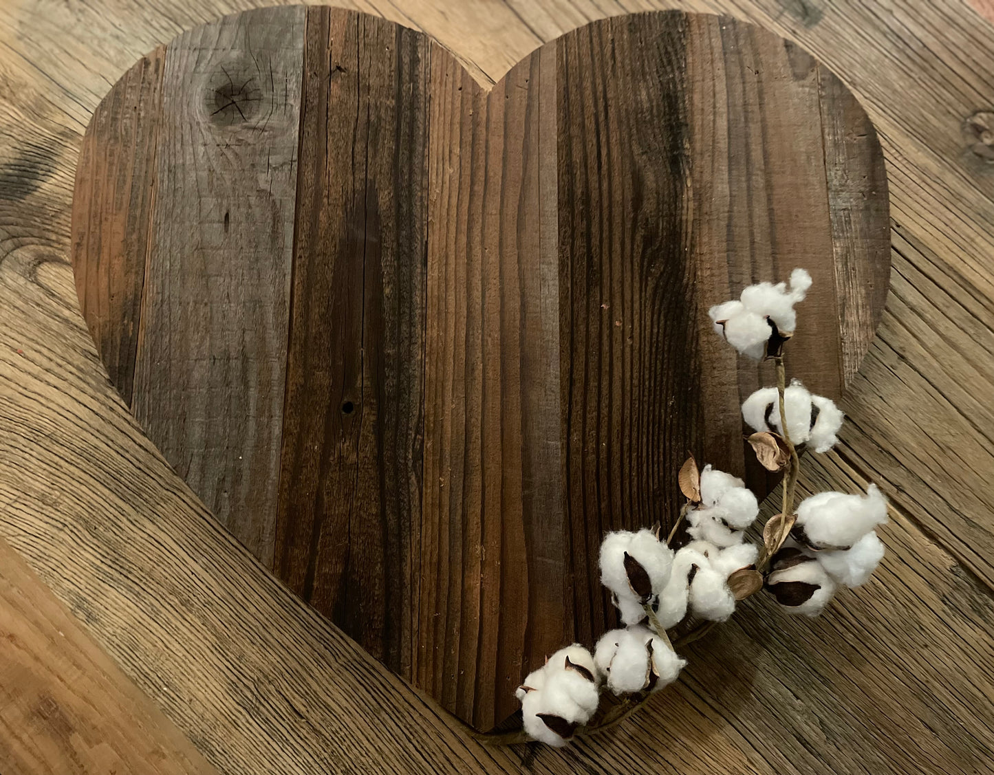 25S007- Rustic Wood Heart
