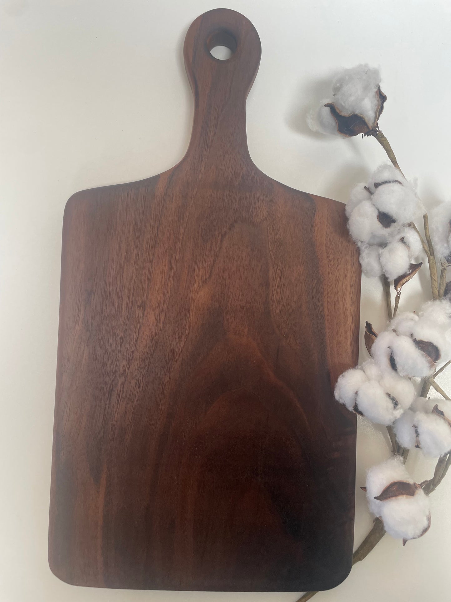 23ST01 - Large Walnut Handle Board