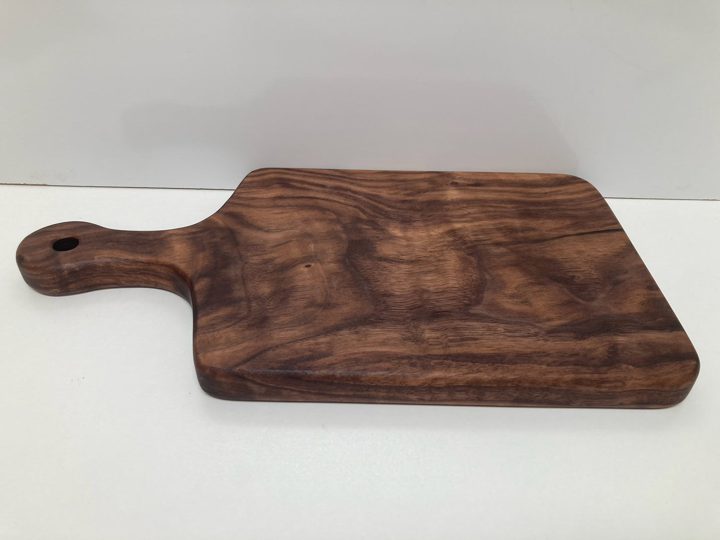 Small Solid Walnut Board with Handle (23SC01)